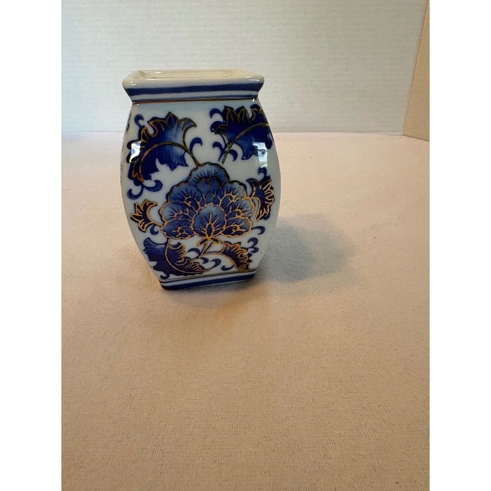 Blue and White Floral Ceramic Square Vase Gold Gilt Chinoiserie Decor Small‎